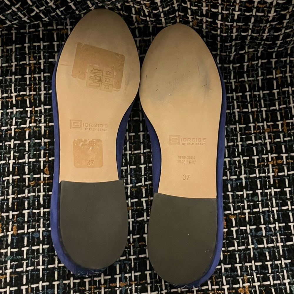 NWOB Size EU 37 (6.5) cobalt blue suede ballet flats with patent leather toe cap - Picture 6 of 9